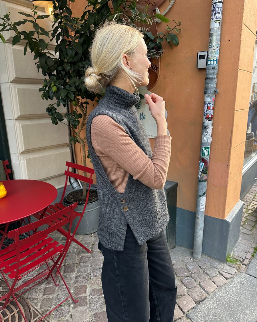 Knitting kit - Lulu Slipover