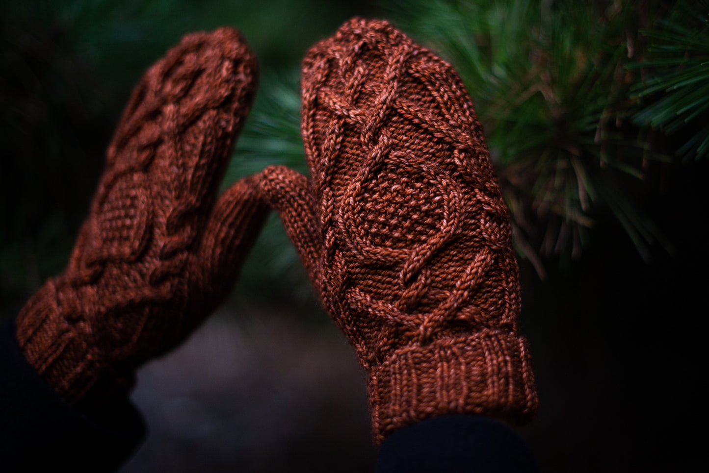 Spinnradl - Signature kit #6 - Snowdrift Mittens