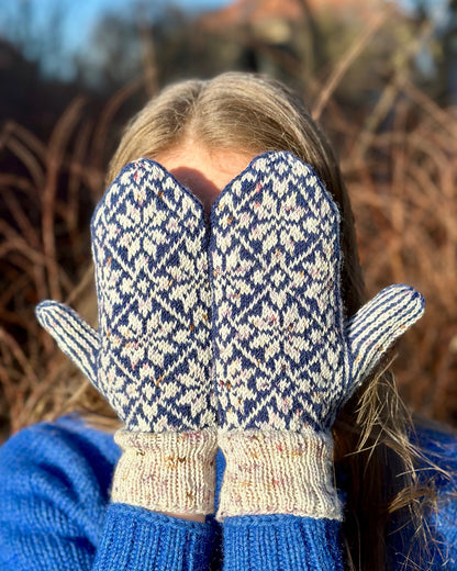 Gilitrutt - Signature kit #6 - Nora mittens