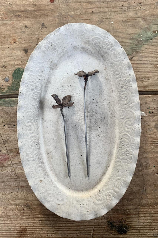 Metal flower for your cardigan